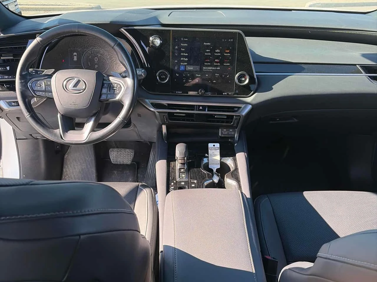 Lexus RX 350h  CARFAX, снимка 9 - Автомобили и джипове - 54172273