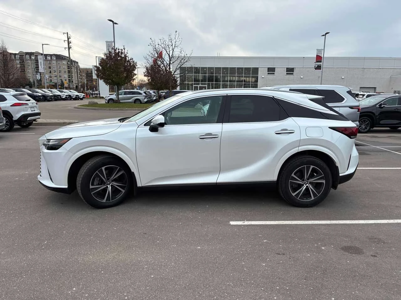 Lexus RX 350h  CARFAX, снимка 2 - Автомобили и джипове - 54172273