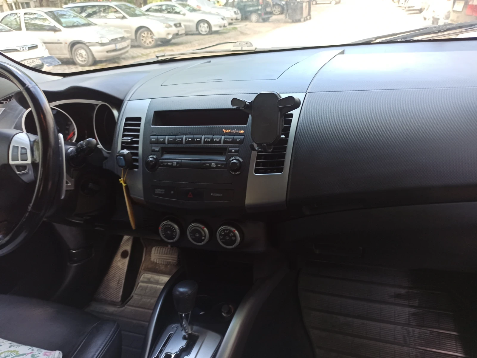 Mitsubishi Outlander 2.4 Flex 4WD, снимка 9 - Автомобили и джипове - 54351822