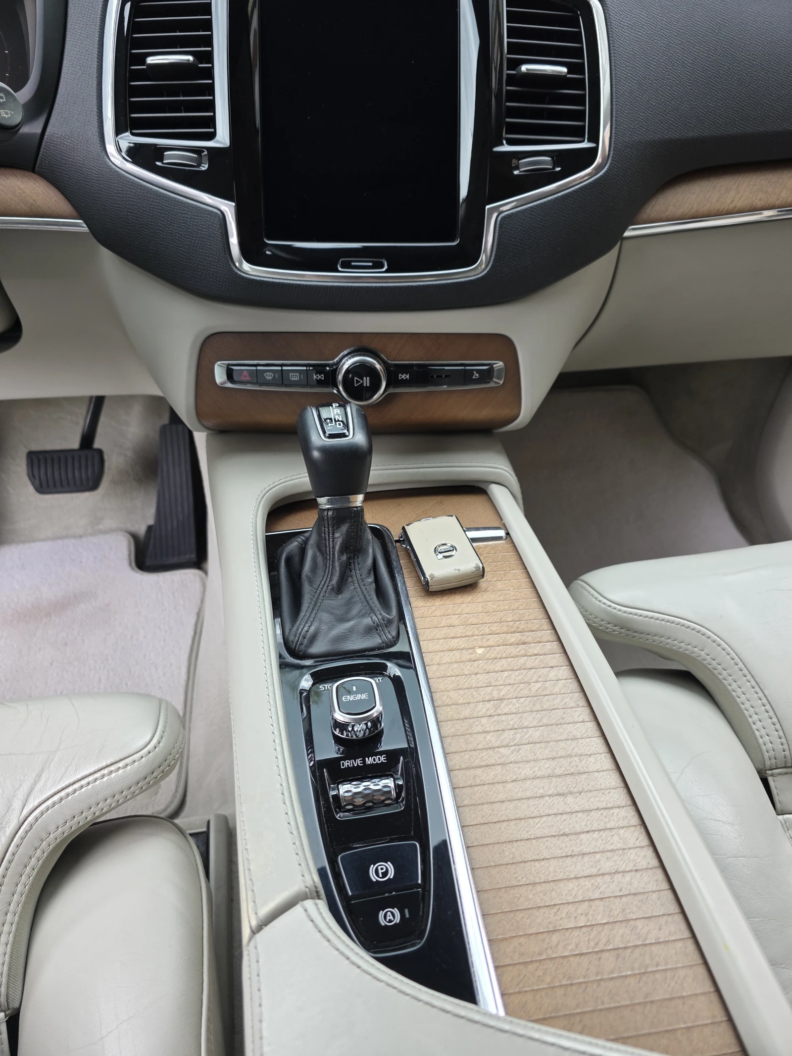 Volvo Xc90 D5 Inscription | Polestar | 7 места , снимка 6 - Автомобили и джипове - 54562201