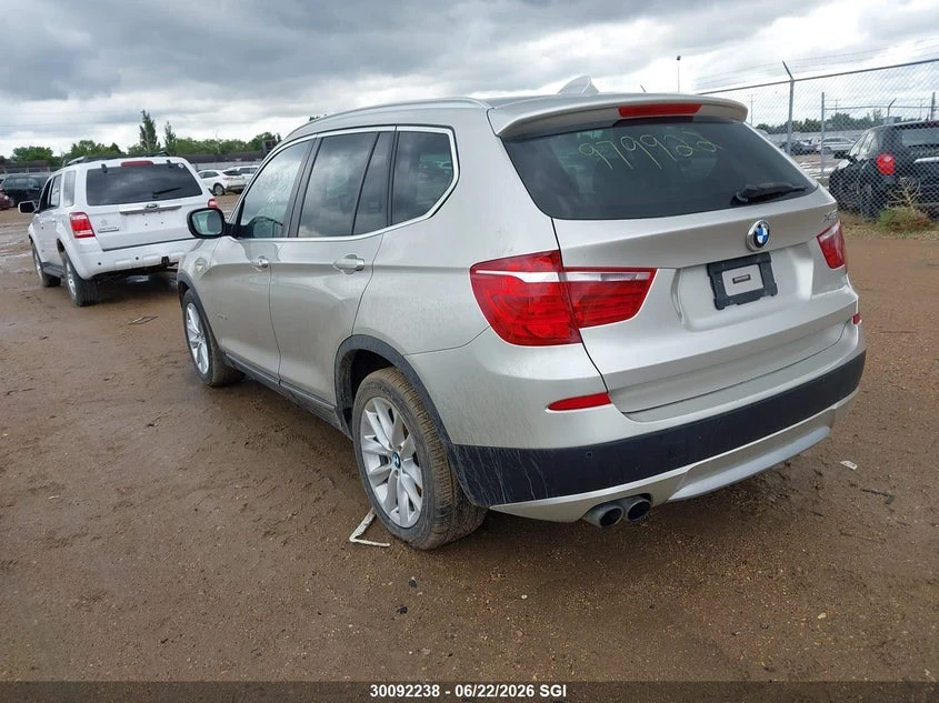 BMW X3 3.0l xDrive35I, снимка 3 - Автомобили и джипове - 55074067