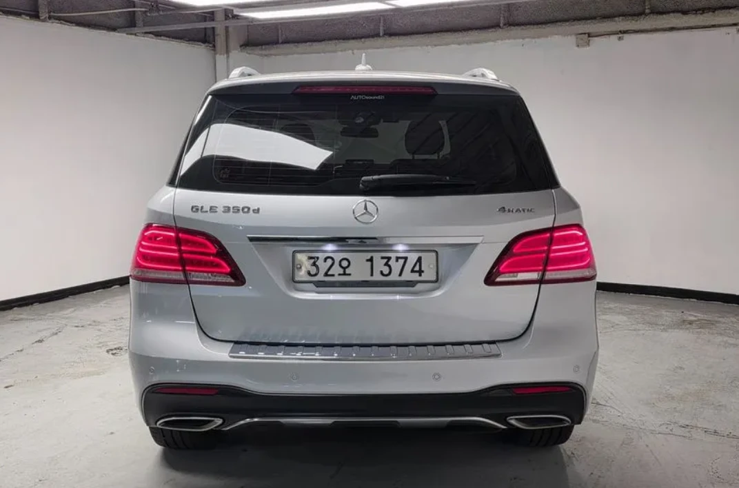 Mercedes-Benz GLE 350 AMG PKG | 4MATIC, снимка 3 - Автомобили и джипове - 55135403