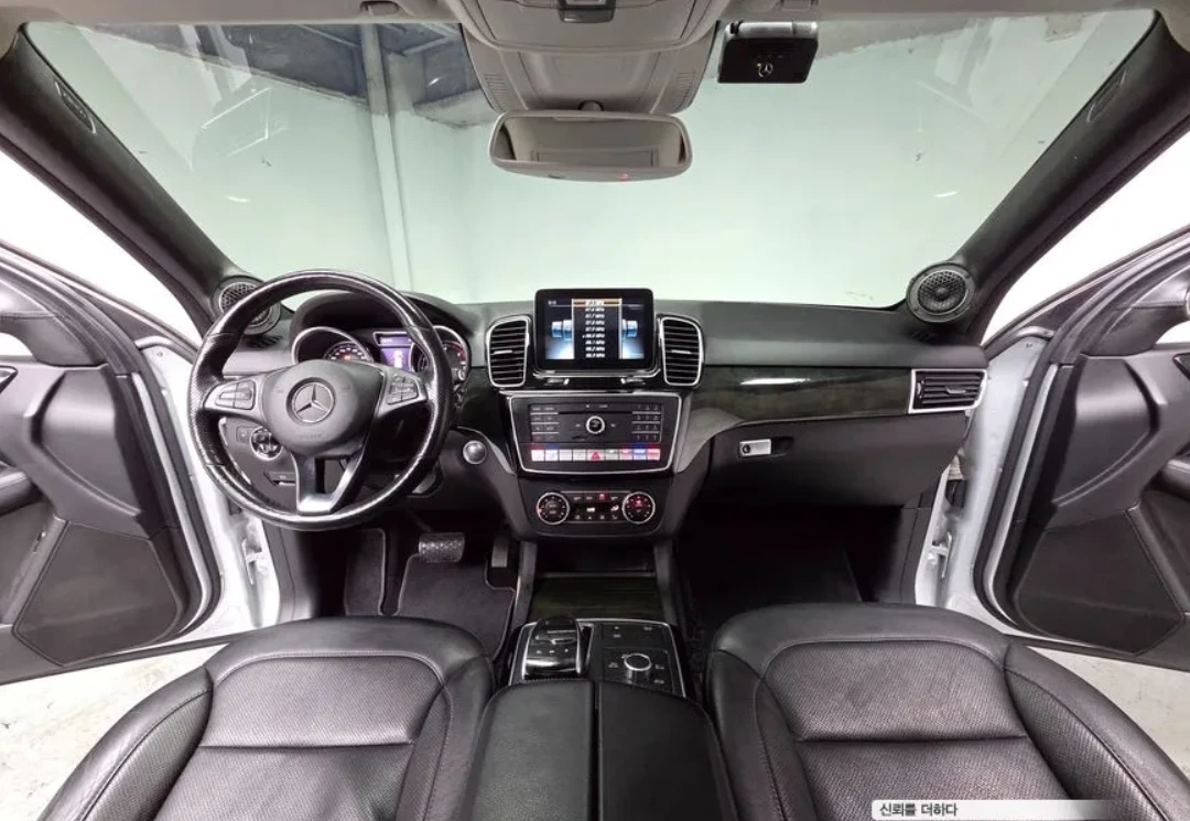 Mercedes-Benz GLE 350 AMG PKG | 4MATIC, снимка 9 - Автомобили и джипове - 55135403
