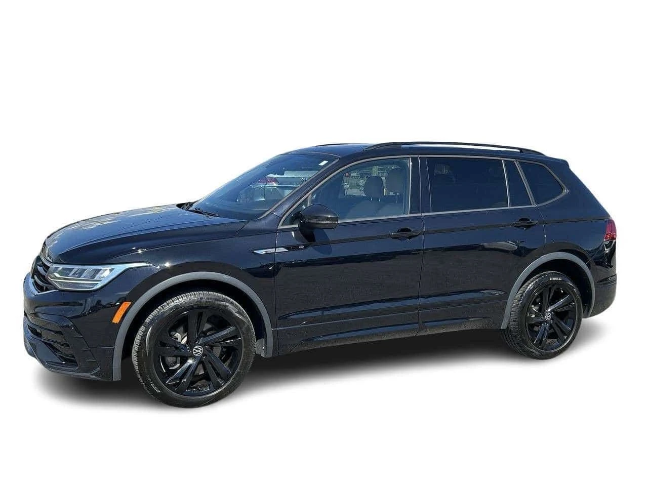 VW Tiguan * Comfortline R Line Black Edition REMOTE START | , снимка 7 - Автомобили и джипове - 55264221