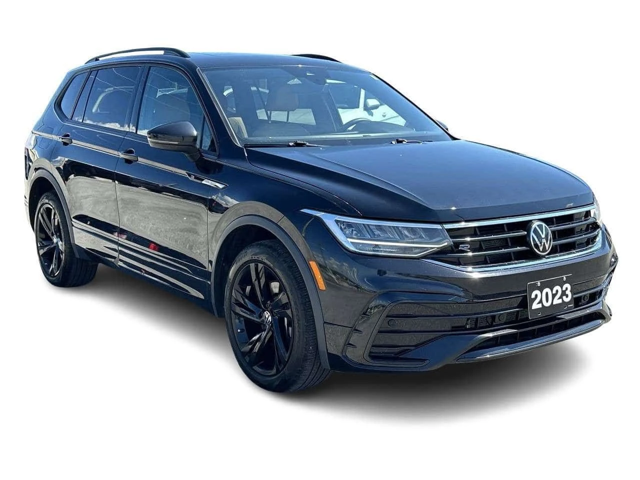 VW Tiguan * Comfortline R Line Black Edition REMOTE START | , снимка 2 - Автомобили и джипове - 55264221