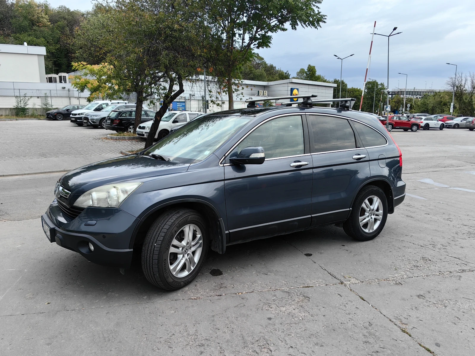 Honda Cr-v 2.2 CTDI, снимка 3 - Автомобили и джипове - 56047584
