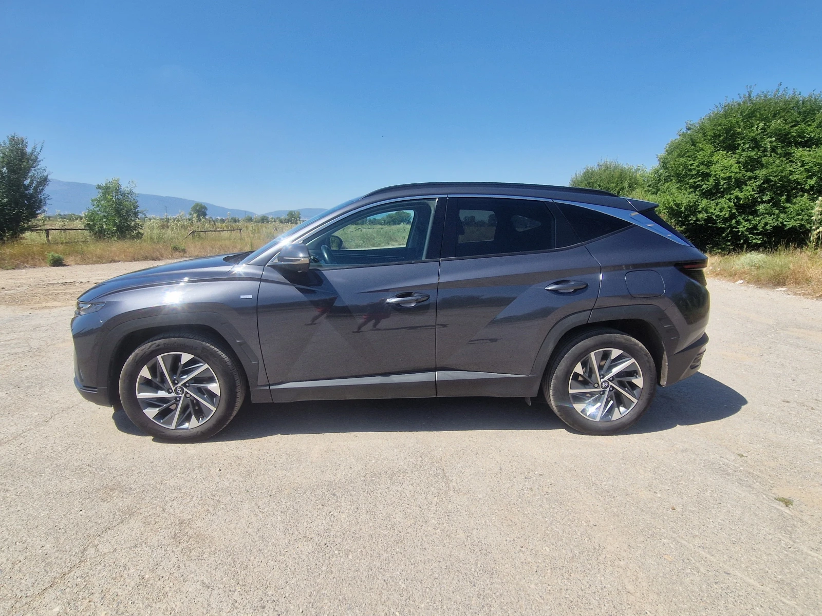 Hyundai Tucson 1.6 T GDI Exclusive, снимка 4 - Автомобили и джипове - 56172604