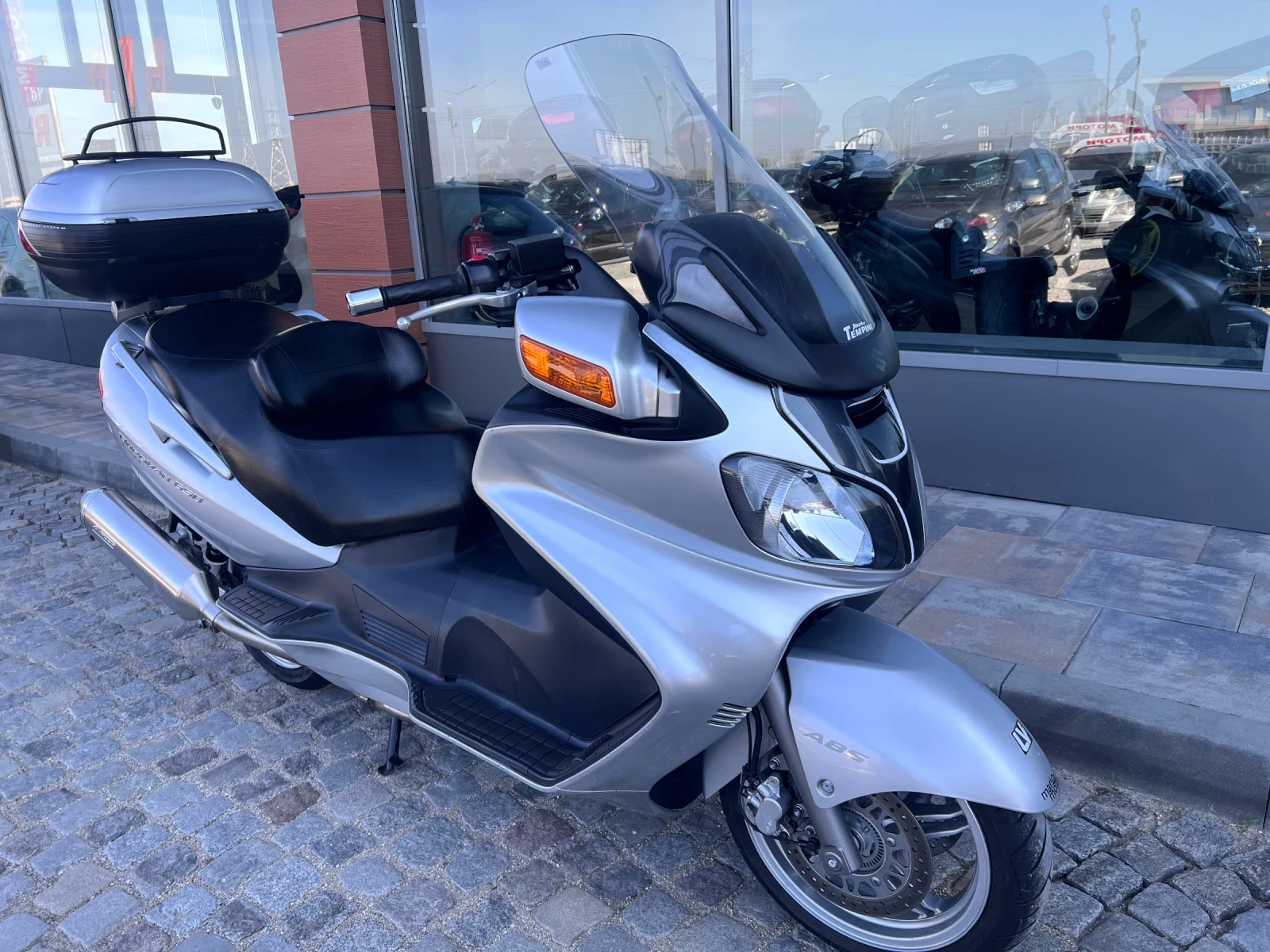 Suzuki Burgman Executive 650, снимка 2 - Мотоциклети и мототехника - 53864917