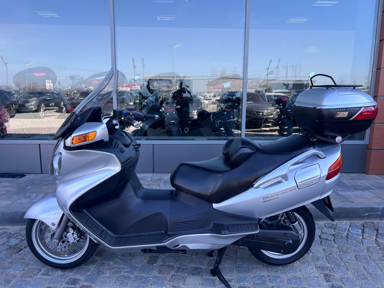 Suzuki Burgman Executive 650, снимка 4 - Мотоциклети и мототехника - 53864917