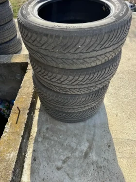 Гуми Зимни 215/60R17, снимка 1