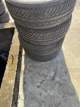 Гуми Зимни 215/60R17, снимка 2