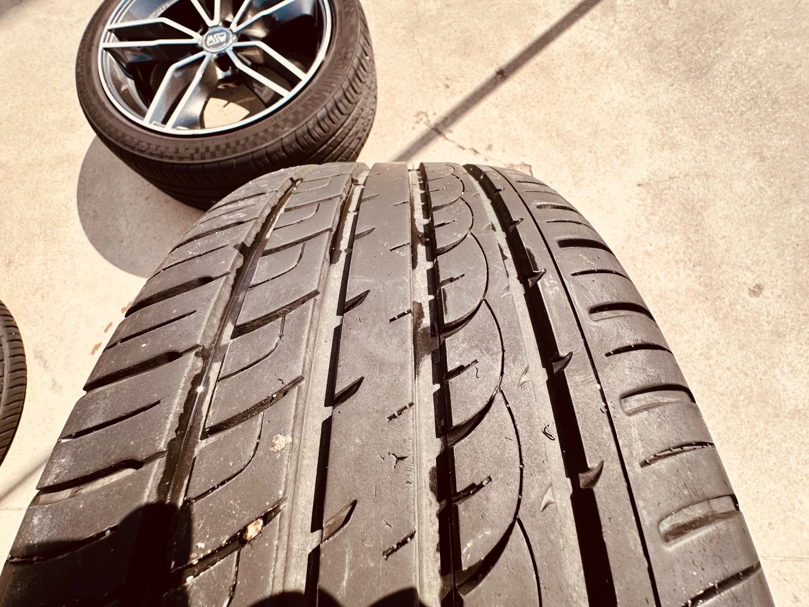 Гуми Летни 225/45R19