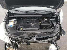 Toyota Verso 2.0 D-4D 126кс  НА ЧАСТИ, снимка 5