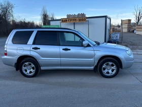 Subaru Forester 2.0 БЕНЗИН АВТОМАТ КЛМА, снимка 4