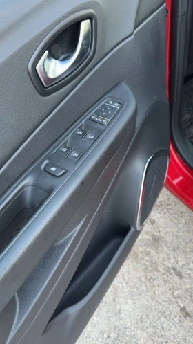 Renault Captur - 11000 € / 21514.13 лв. - 63941129 5