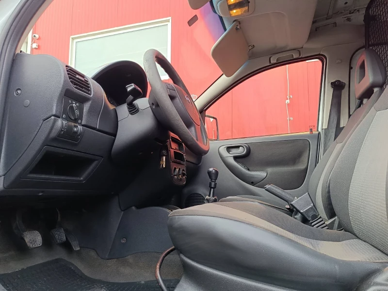 Opel Combo, снимка 14 - Автомобили и джипове - 48221059