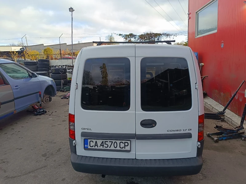 Opel Combo, снимка 9 - Автомобили и джипове - 48221059