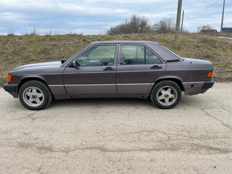 Mercedes-Benz 190 1.8Е, снимка 2 - Автомобили и джипове - 48815957