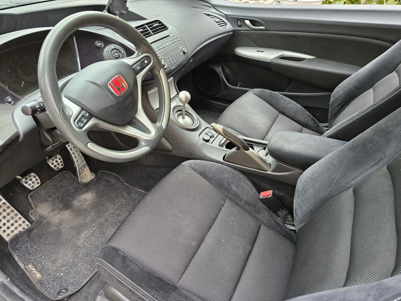 Honda Civic 1.8  ГАЗ, снимка 11 - Автомобили и джипове - 49766771