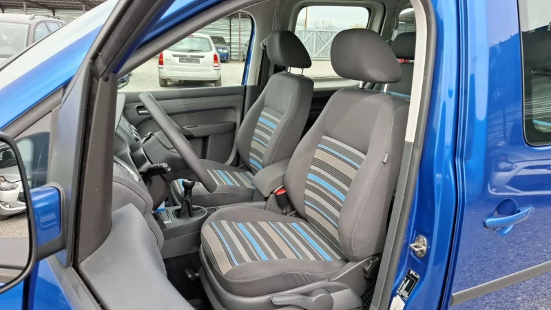VW Caddy MAXI 1.6TDI/7МЕСТЕН NOV VNOS GERMANY, снимка 10 - Автомобили и джипове - 50069873