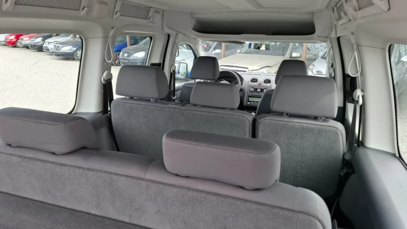 VW Caddy MAXI 1.6TDI/7МЕСТЕН NOV VNOS GERMANY, снимка 17 - Автомобили и джипове - 50069873