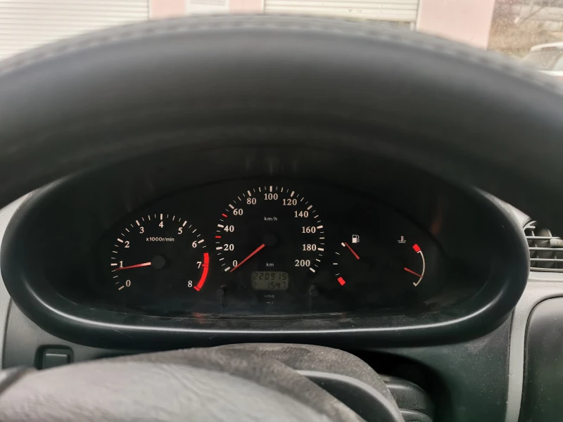 Nissan Micra 1.3, снимка 2 - Автомобили и джипове - 52104593