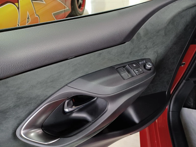 Toyota Yaris GR-FOUR PERFORMNACE PAKET CARBON CAM LED KEYLESS, снимка 8 - Автомобили и джипове - 52228344