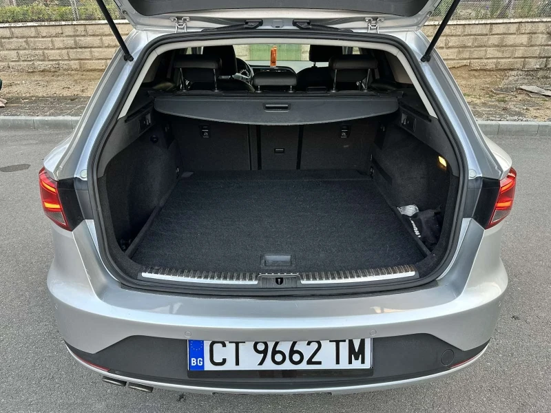 Seat Leon Matrix-FR-ACC-Lane Assite, снимка 15 - Автомобили и джипове - 52452530