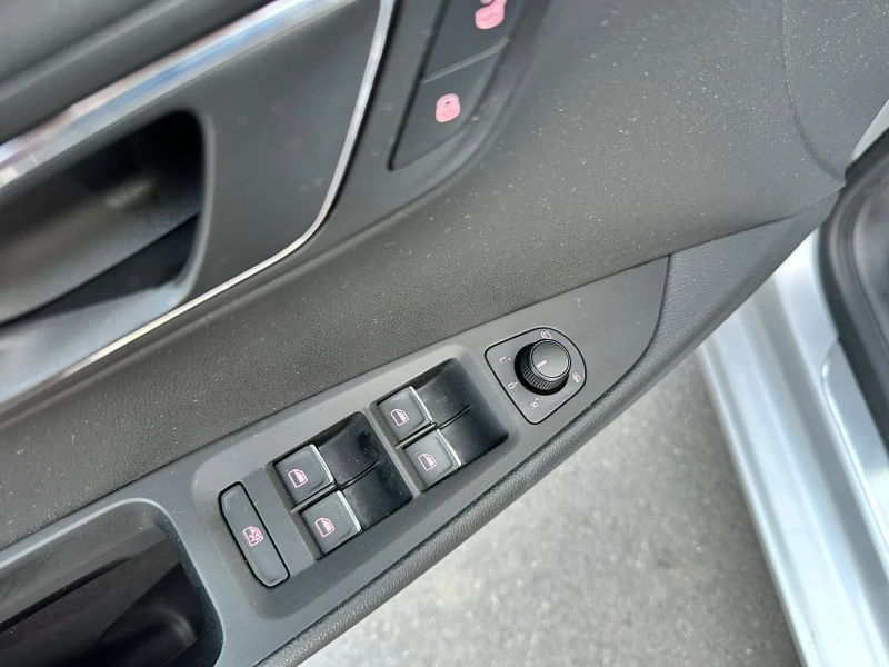 Seat Leon Matrix-FR-ACC-Lane Assite, снимка 16 - Автомобили и джипове - 52452530