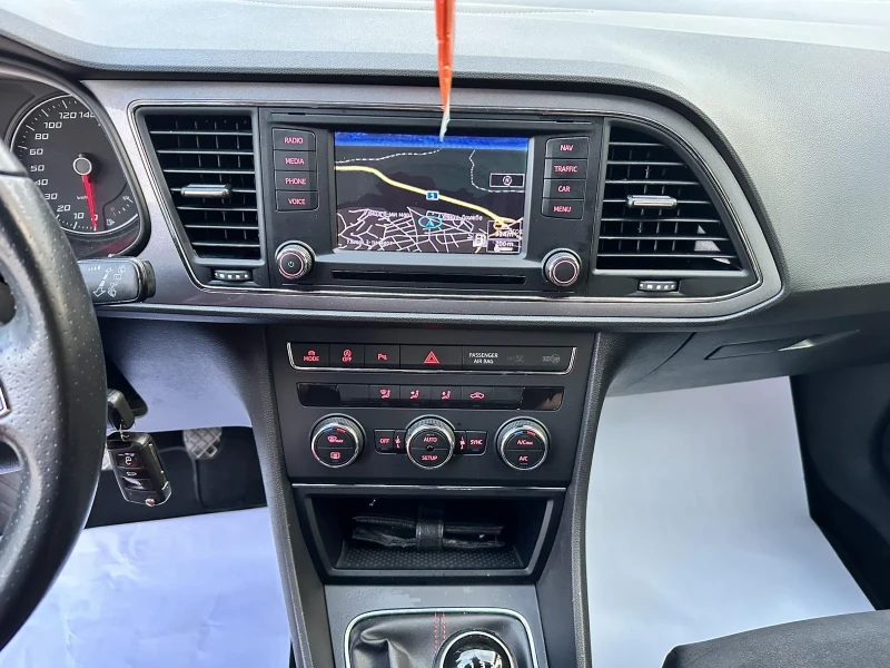 Seat Leon Matrix-FR-ACC-Lane Assite, снимка 14 - Автомобили и джипове - 52452530