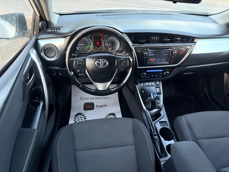 Toyota Auris 1.8 HYBRID 124000km!!!, снимка 8 - Автомобили и джипове - 52902610