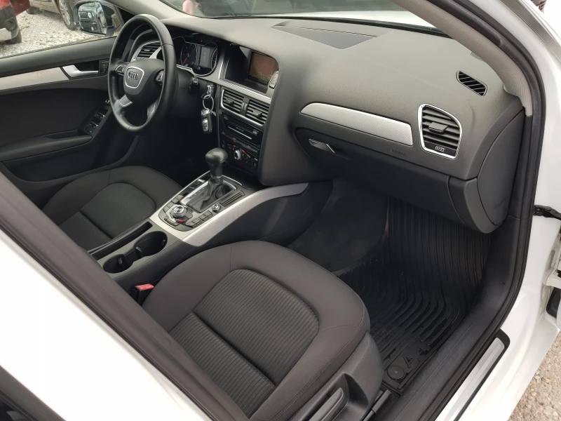 Audi A4 FACELIFT 2.0 TDI АВТОМАТИК ЛИЗИНГ, снимка 13 - Автомобили и джипове - 53009358