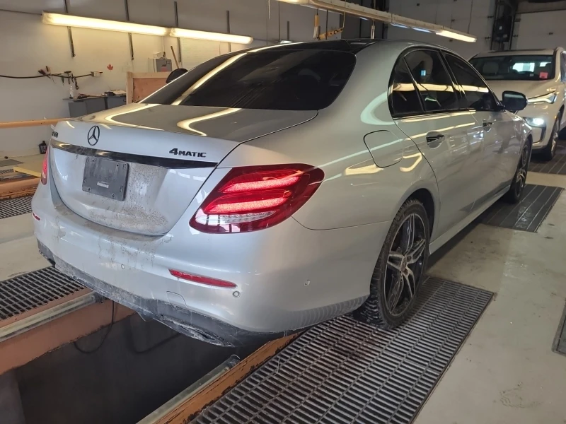 Mercedes-Benz E 450 * * CARFAX * * АВТО КРЕДИТ * * , снимка 3 - Автомобили и джипове - 53309466