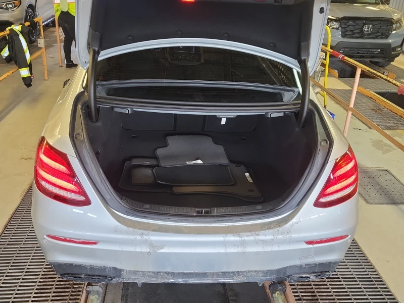 Mercedes-Benz E 450 * * CARFAX * * АВТО КРЕДИТ * * , снимка 5 - Автомобили и джипове - 53309466