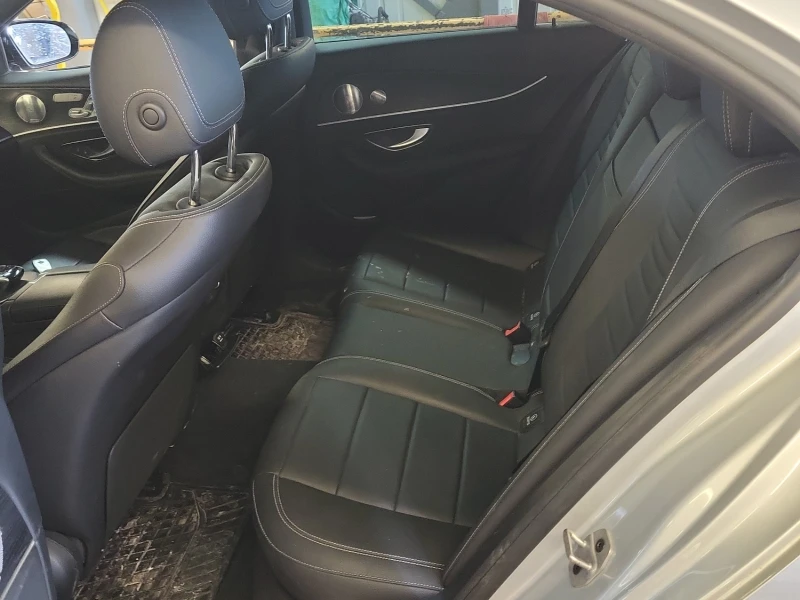 Mercedes-Benz E 450 * * CARFAX * * АВТО КРЕДИТ * * , снимка 10 - Автомобили и джипове - 53309466