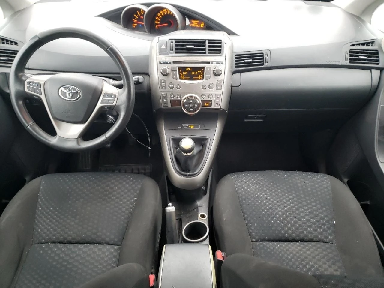 Toyota Verso 2.0 D-4D 126кс  НА ЧАСТИ - изображение 8