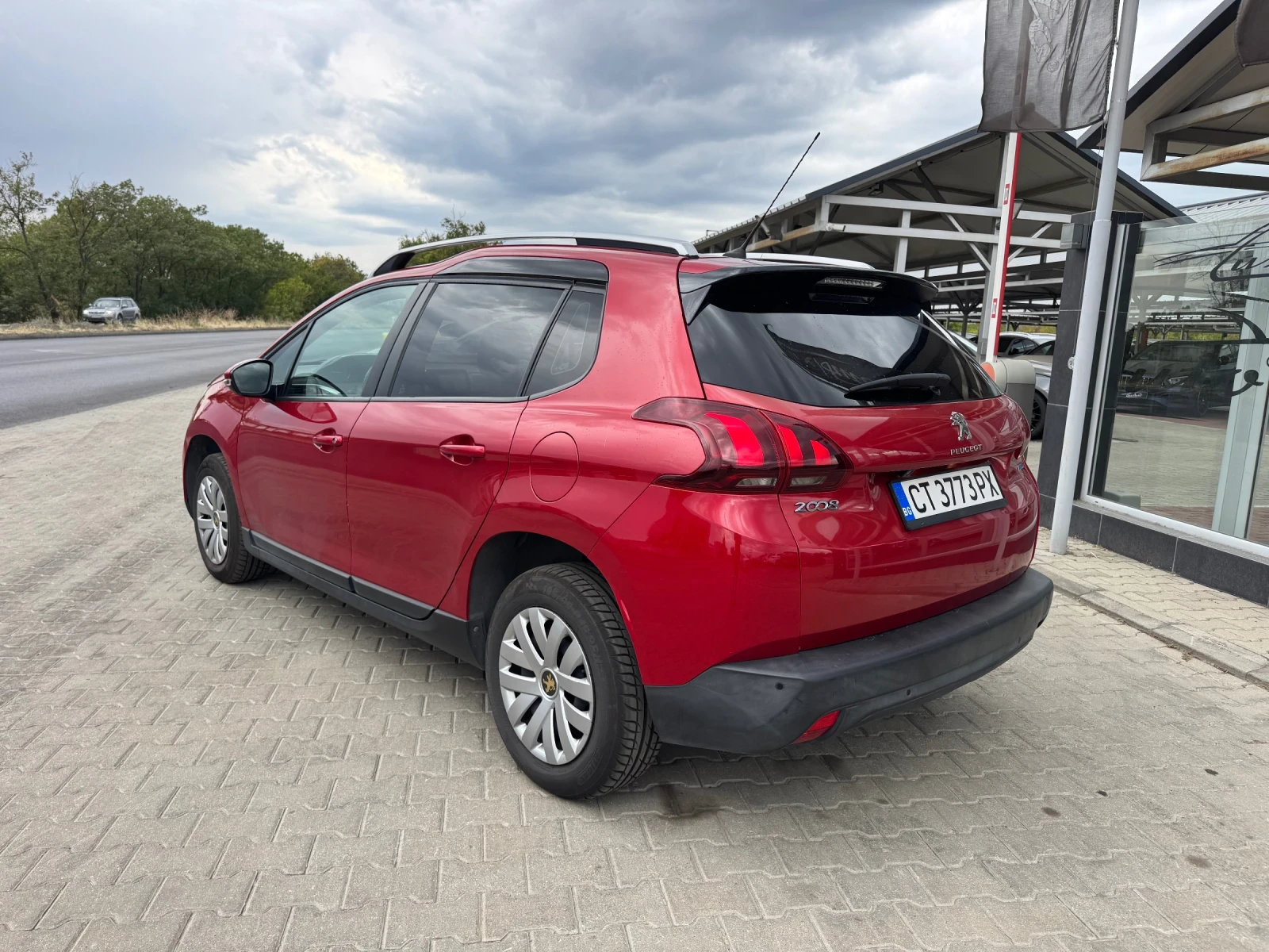 Peugeot 2008 1.2i#PANORAMA#NAVI#CAMERA#АВТОМАТ#146000КМ - изображение 4