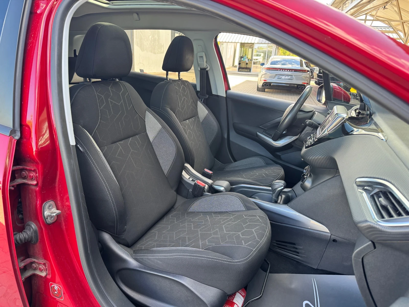 Peugeot 2008 1.2i#PANORAMA#NAVI#CAMERA##146000 | Mobile.bg   14