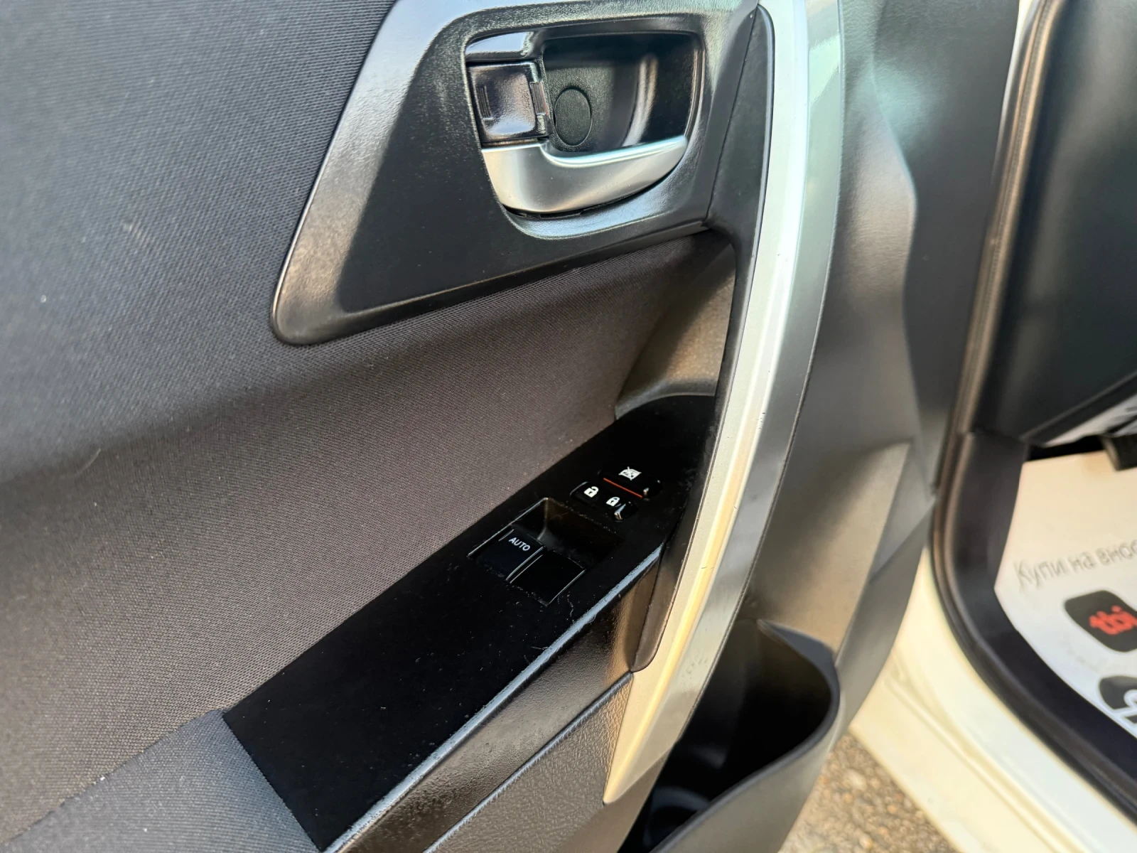 Toyota Auris 1.8 HYBRID 124000km!!! | Mobile.bg � ����������� 12