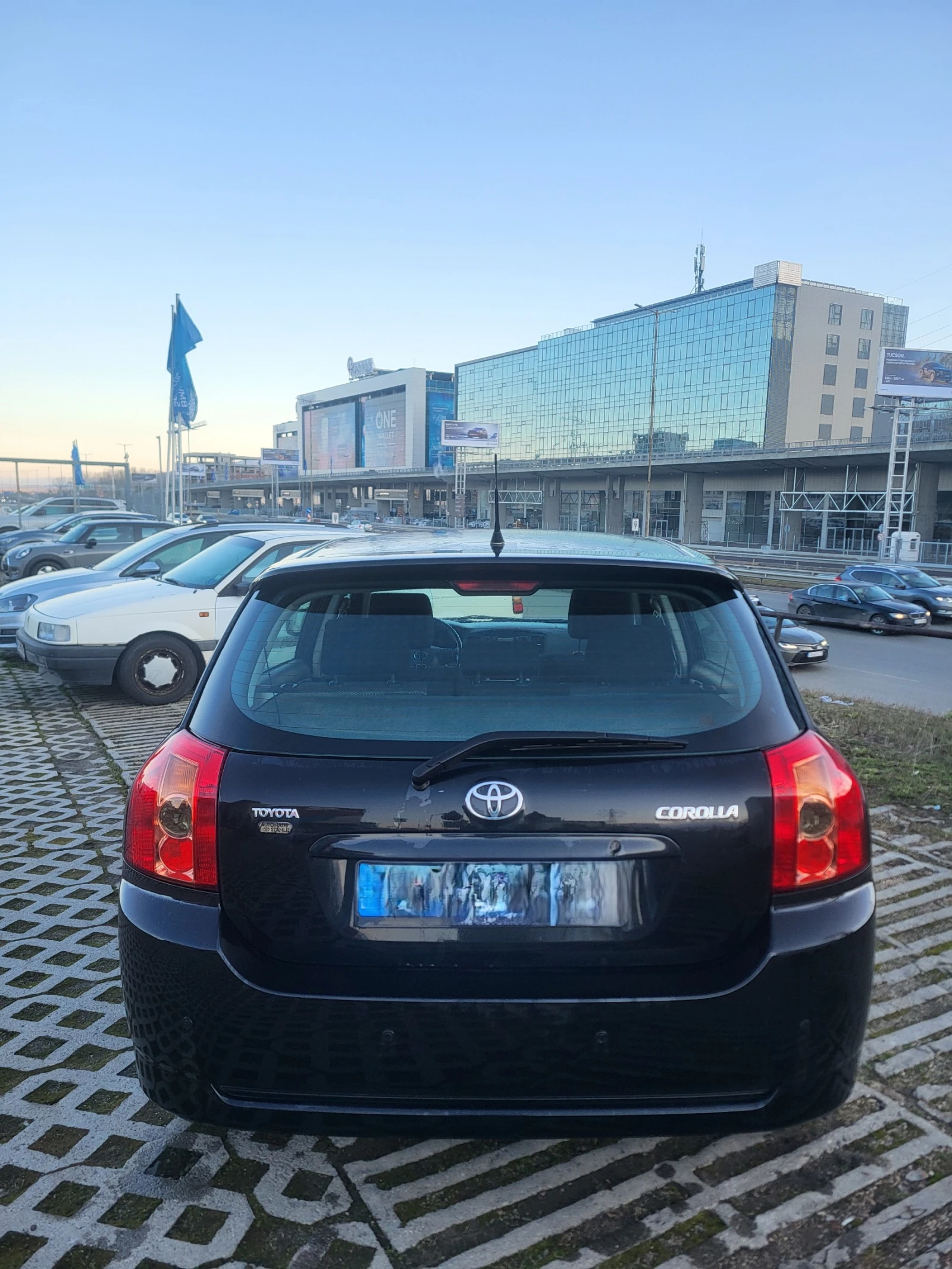 Toyota Corolla 1, 6 VVT-i - изображение 4