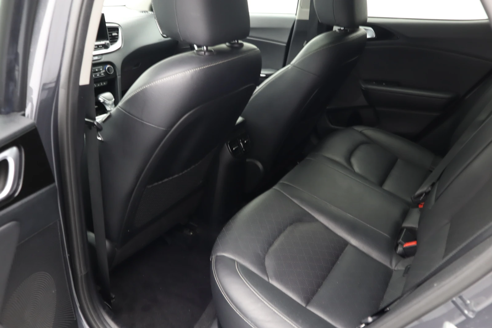 Kia XCeed 1.6T LIMITED, снимка 11 - Автомобили и джипове - 53797872