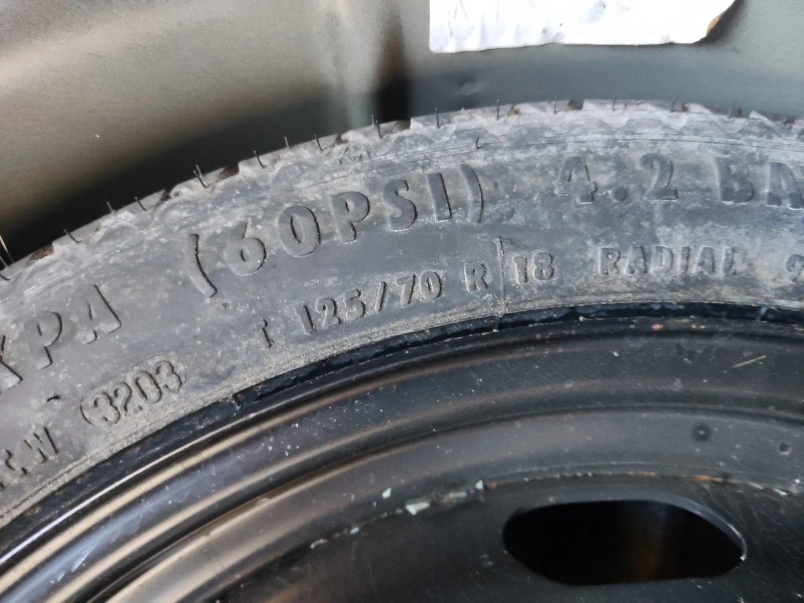 VW Golf 1.6 FSI, снимка 10 - Автомобили и джипове - 54310889