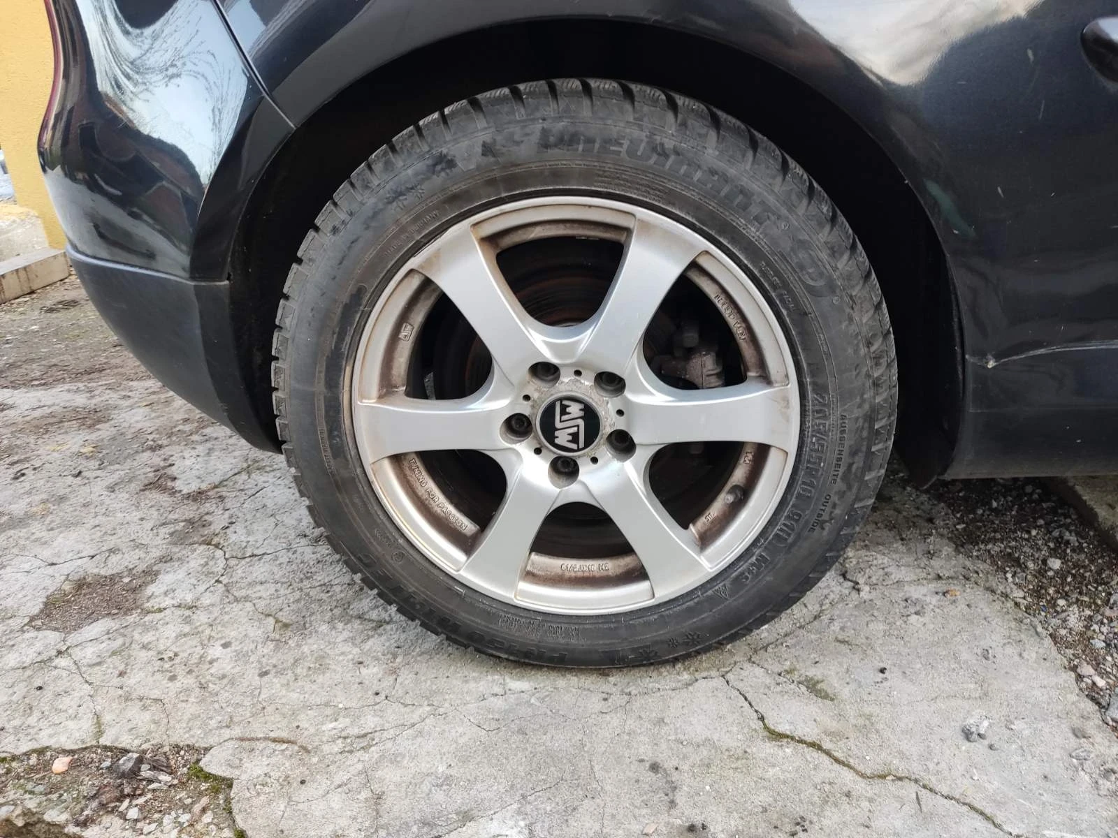 VW Golf 1.6 FSI, снимка 13 - Автомобили и джипове - 54310889