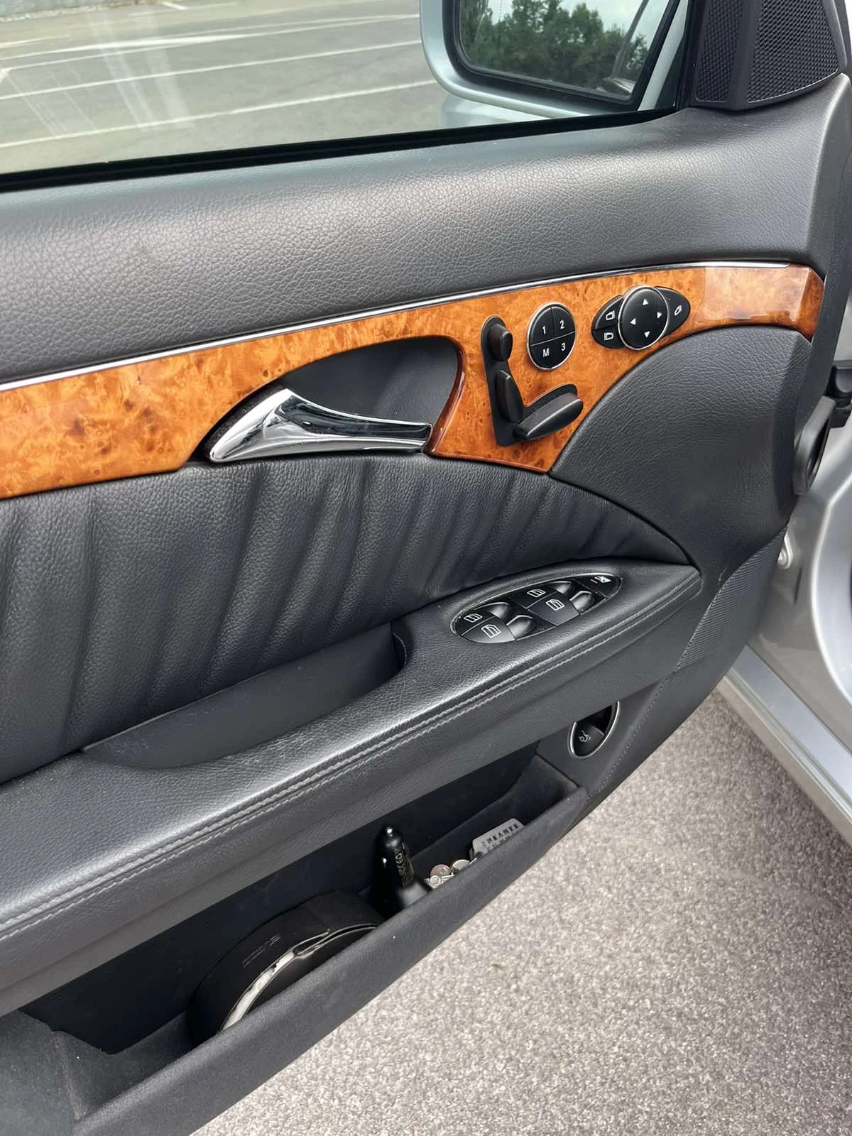 Mercedes-Benz E 500, снимка 4 - Автомобили и джипове - 54828300