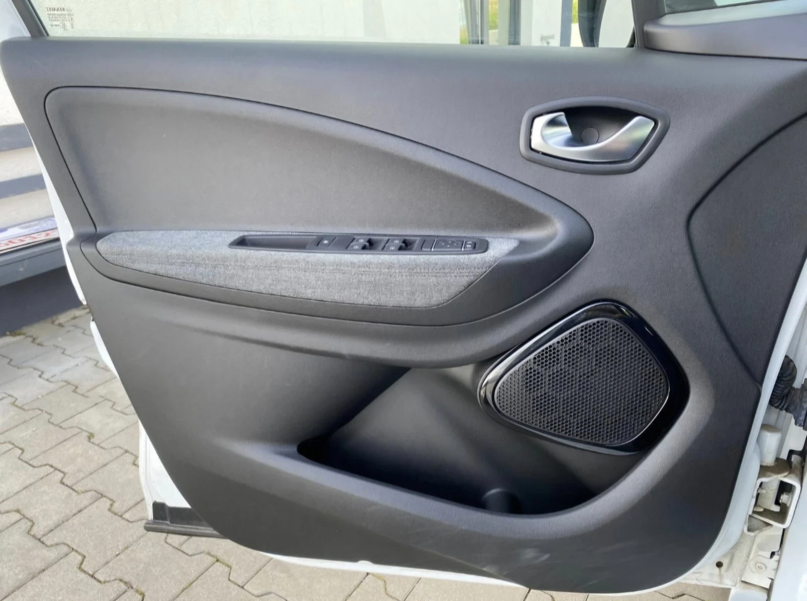 Renault Zoe R110 CCS 27000 KM КАТО НОВА СОБСВЕННА БАТЕРИЯ , снимка 14 - Автомобили и джипове - 54899273