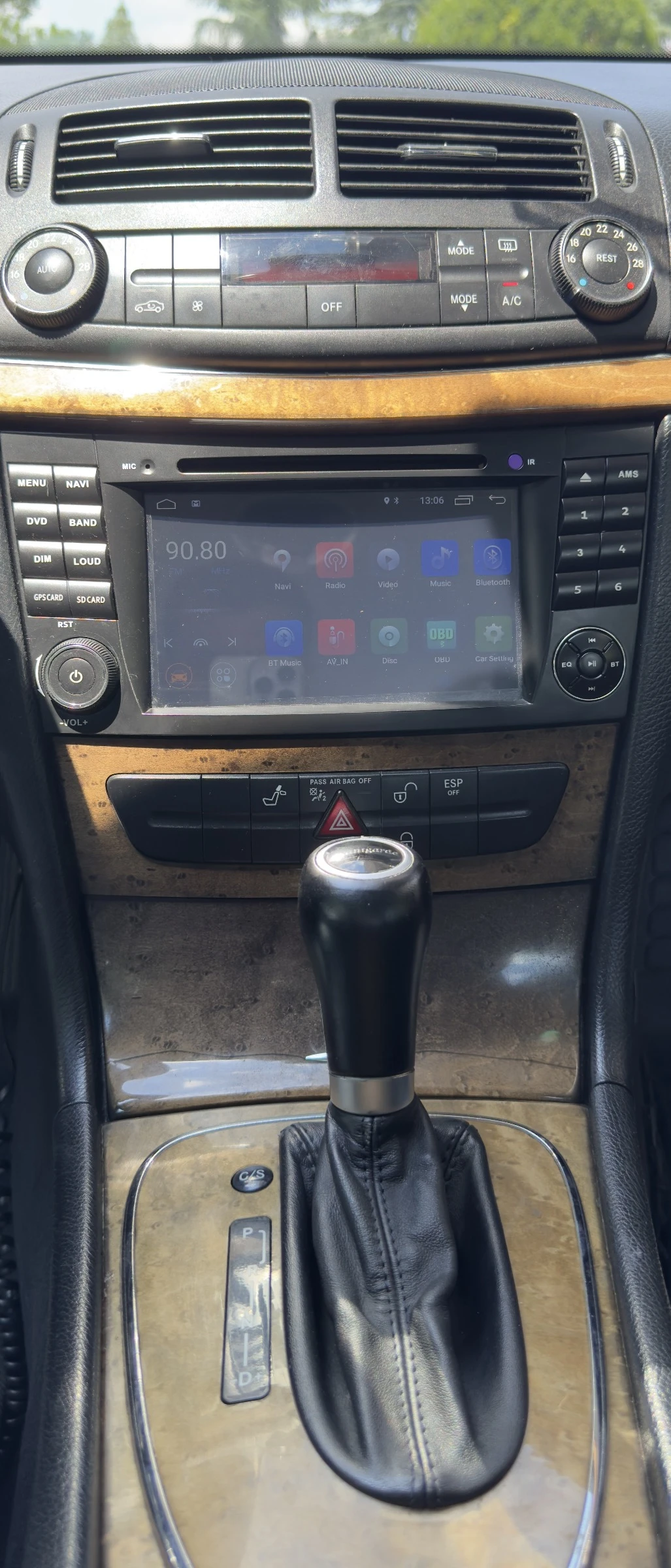 Mercedes-Benz E 320 CDI * Facelift * 3xTV * 7G-tronic * TOP * ЛИЗИНГ, снимка 11 - Автомобили и джипове - 54992382