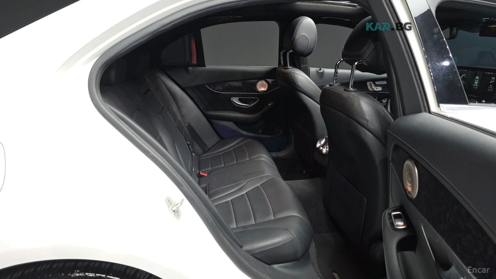 Mercedes-Benz C 250 * AMG* CARBON* Head up* KEYLESS* ПОДГРЕВ* , снимка 12 - Автомобили и джипове - 55062180