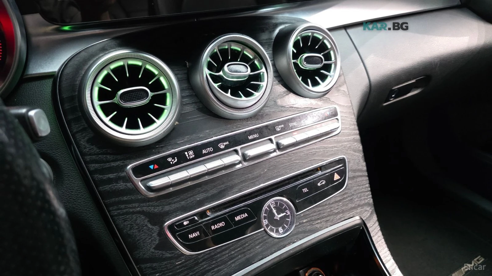 Mercedes-Benz C 250 * AMG* CARBON* Head up* KEYLESS* ПОДГРЕВ* , снимка 16 - Автомобили и джипове - 55062180