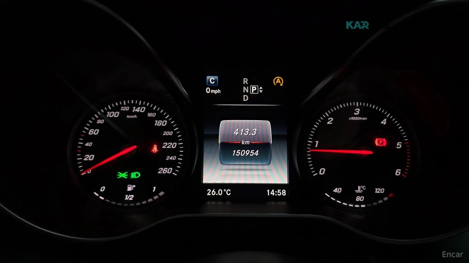 Mercedes-Benz C 250 * AMG* CARBON* Head up* KEYLESS* ПОДГРЕВ* , снимка 8 - Автомобили и джипове - 55062180