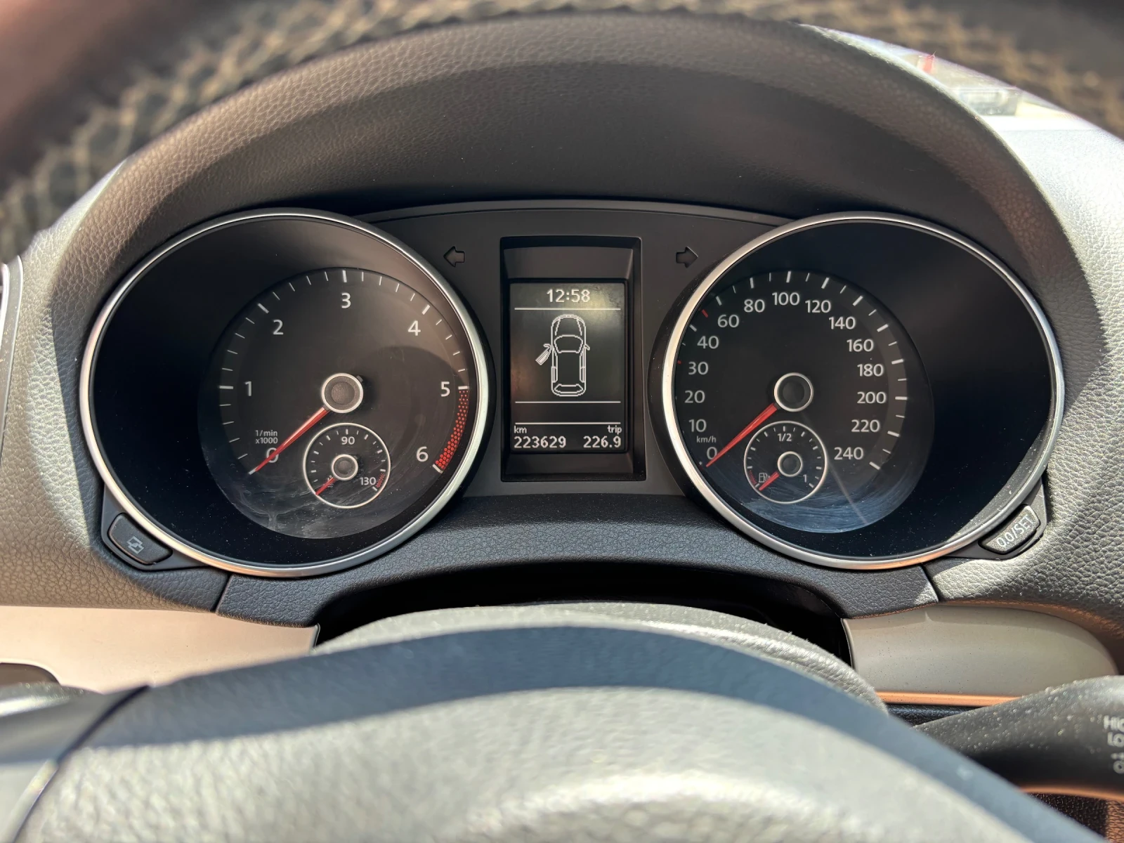 VW Golf 1.6tdi ������� | Mobile.bg � ����������� 11